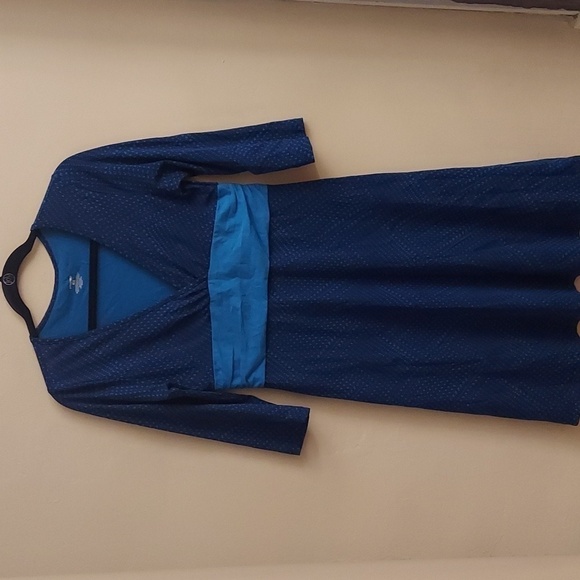 Patagonia Margot 3/4 Sleeve V Neck Pullover Dress - Picture 2 of 11